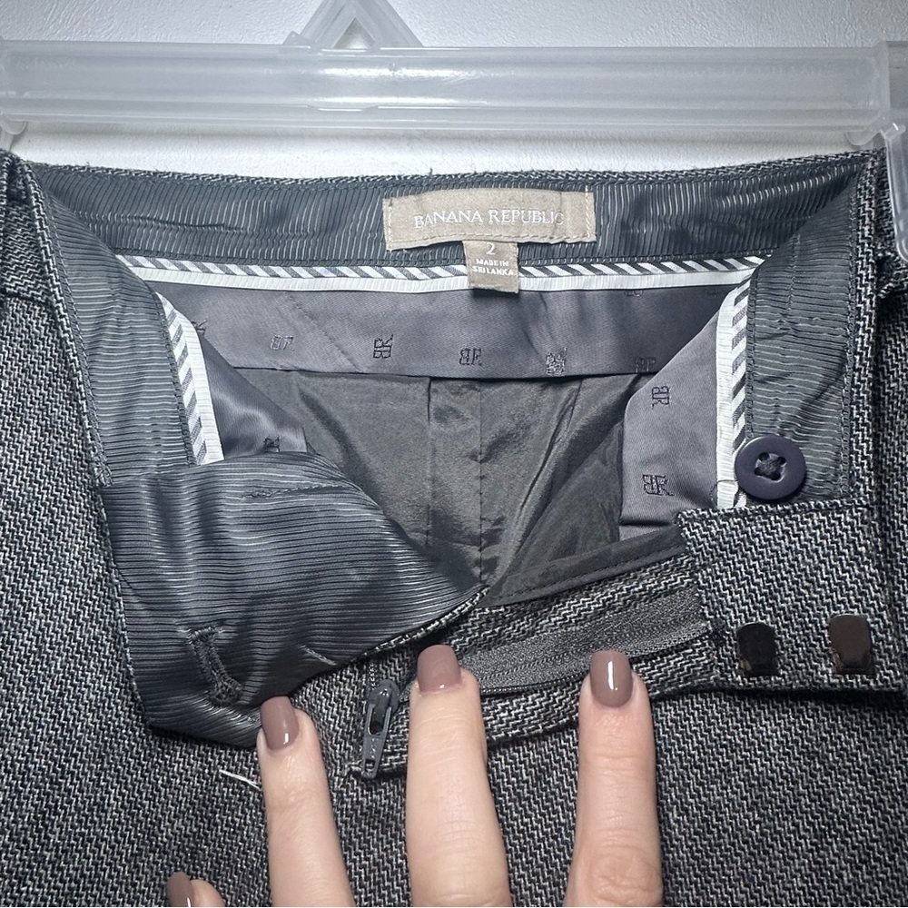 Banana Republic Women's Gray Straight Leg Pants - Picture 8 of 9